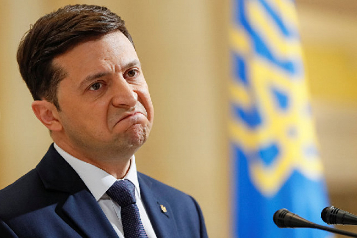 Зеленский в надежде на политическую выгоду дал новый толчок росту национализма на Украине — мнение