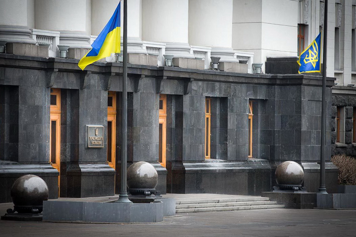 Муратов назвал маргинальным для Европы отказ Киева праздновать 75-летие Победы