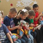 Делегация из Якутии привезла в ДНР подарки для детей и сертификат на покупку медицинской аппаратуры