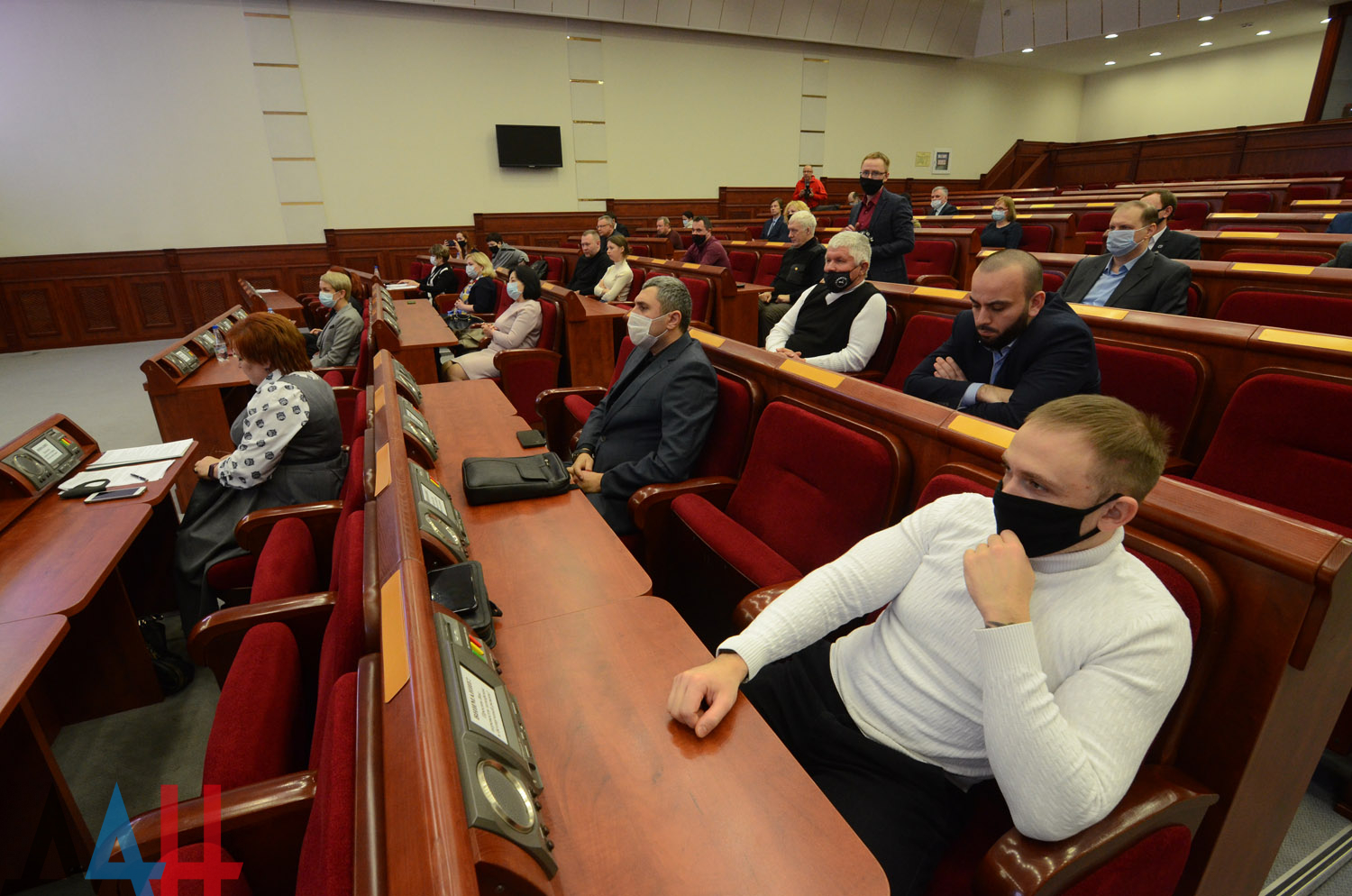 В Народном Совете дали оценку эффективности ОП ДНР во взаимодействии с населением